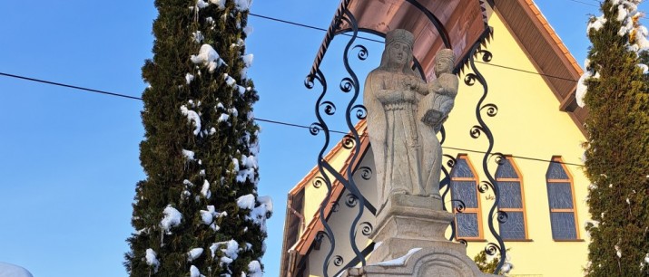 Zakończono remont kapliczki Matki Boskiej Różańcowej w Bęczarce