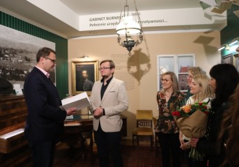 Łukasz Malinowski pozostaje dyrektorem Muzeum Niepodległości w Myślenicach