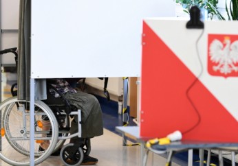 Bezpłatny dowóz osób niepełnosprawnych i seniorów do lokali wyborczych w Gminie Myślenice